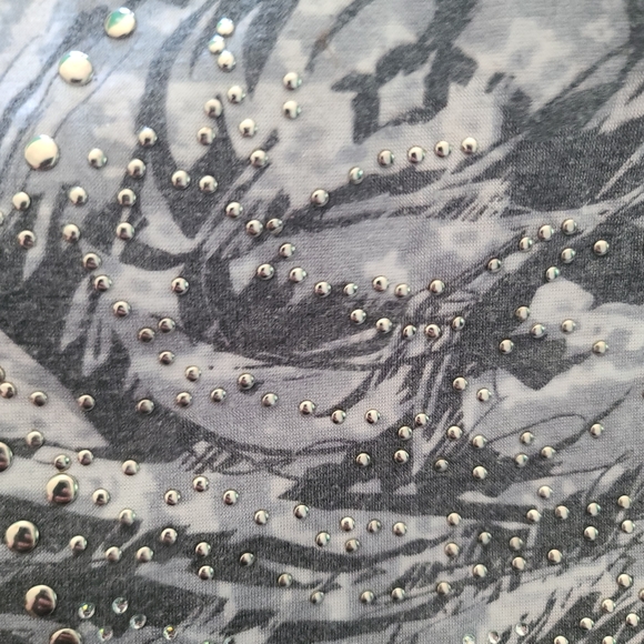 Tank Top. Size M - Picture 6 of 6